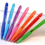 Trazos suaves y secado rápido con Uni-ball Jetstream Colores